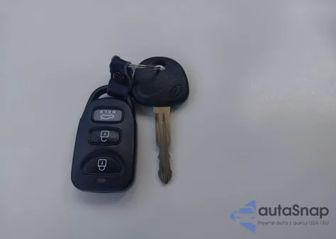 2019 Hyundai Elantra Se из США, поврежденный, VIN 5NPD74LF1KH488997